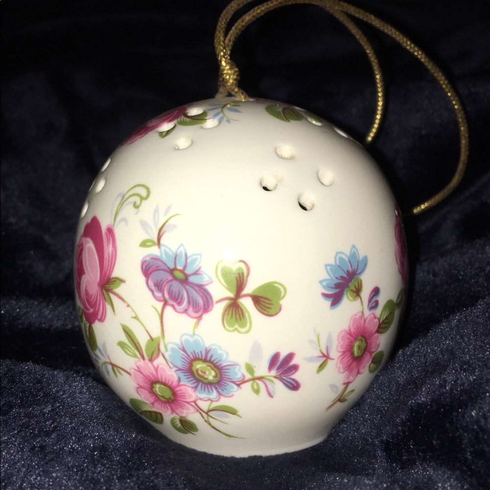 Vintage Porcelain Pomander